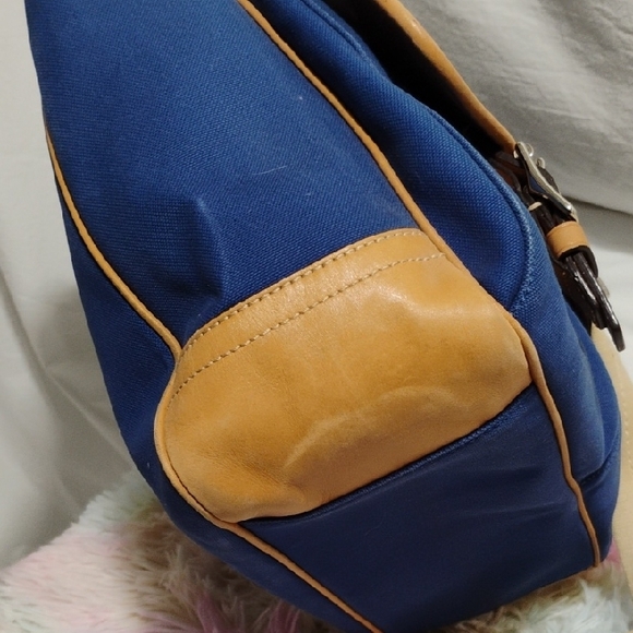 SALE! Authentic Coach Large Canvas & Leather Trim Messenger Bag W Hangtag - Picture 9 of 16